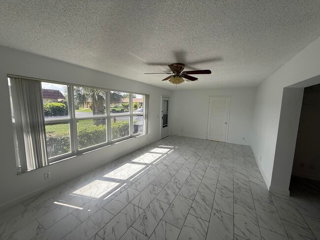 Building Photo - 5780 Fernley Dr