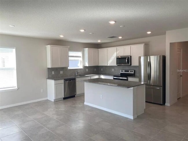 Building Photo - 9643 Summers Cay Cir