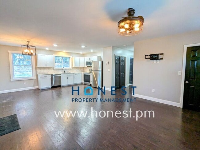 Building Photo - 20 Lexi Ln