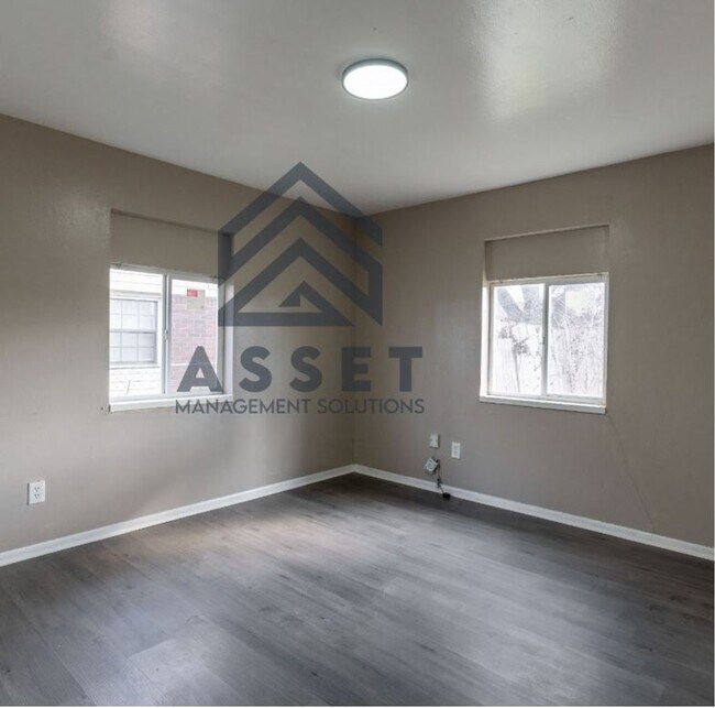 Building Photo - 4-Bedroom Available for Rent to Own & Lease!!