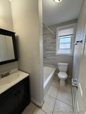 Building Photo - 12 Lilac St