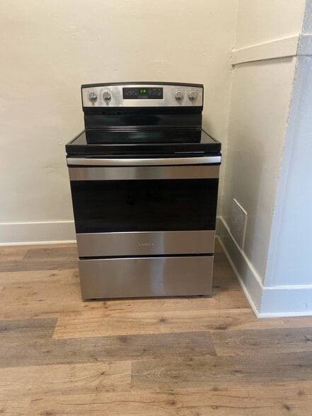 Building Photo - 407 La Mesa Way