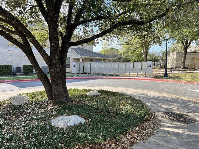 Building Photo - 1900 Scofield Ridge Pkwy