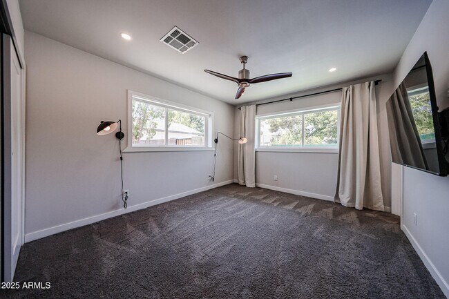 Building Photo - 3524 N 36th St
