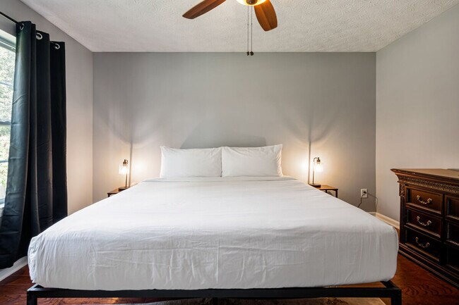 Building Photo - 20 Larkspur Avenue