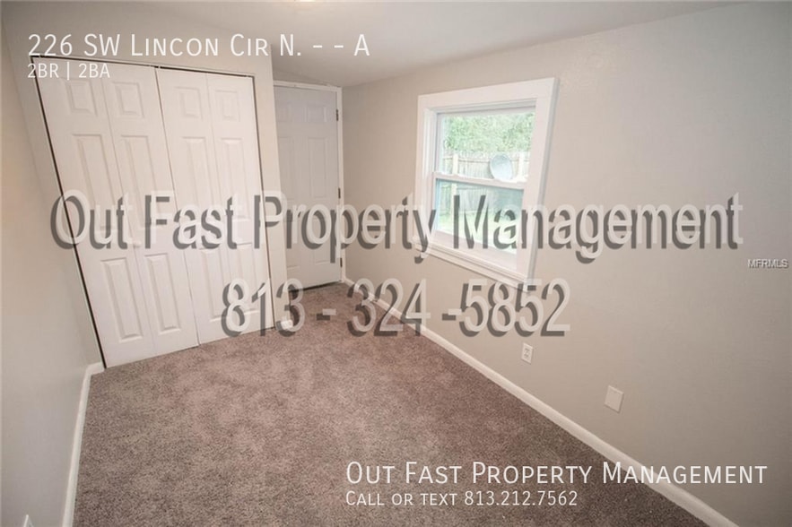 Building Photo - 226 SW Lincoln Cir N