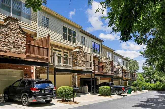 Building Photo - 240 Mystic Ridge Hill