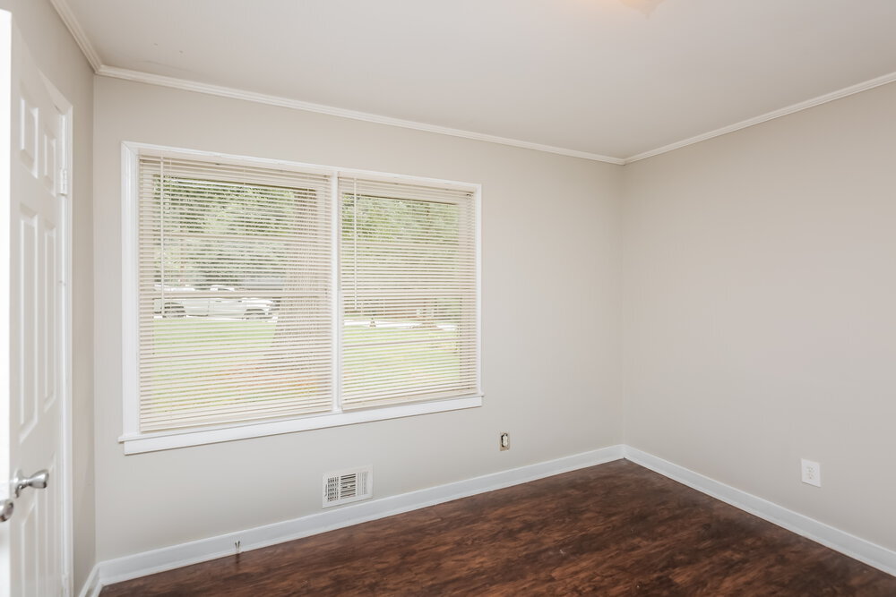 Building Photo - 1201 Valerie Woods Dr