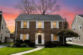 Building Photo - 3025 Macklem Ave