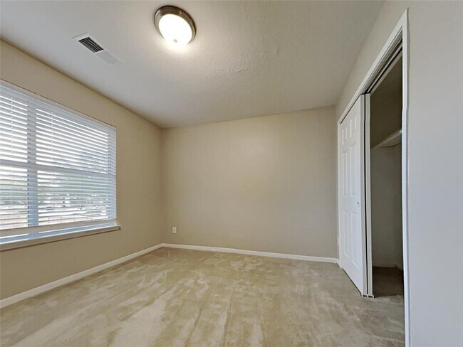 Building Photo - 9518 Cane Creek Dr