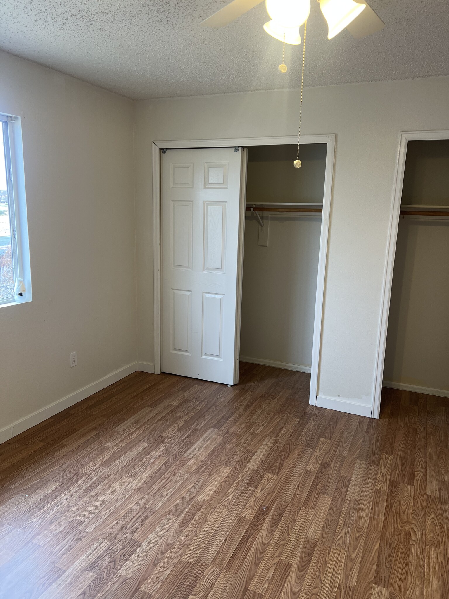 Building Photo - 4797 Live Oak Dr