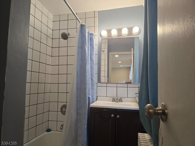 Building Photo - 38 Hamilton Rd