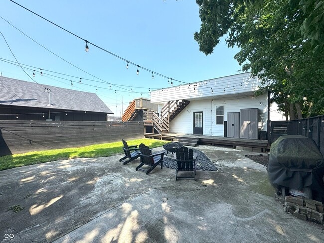 Building Photo - 1818 N Cornell Ave