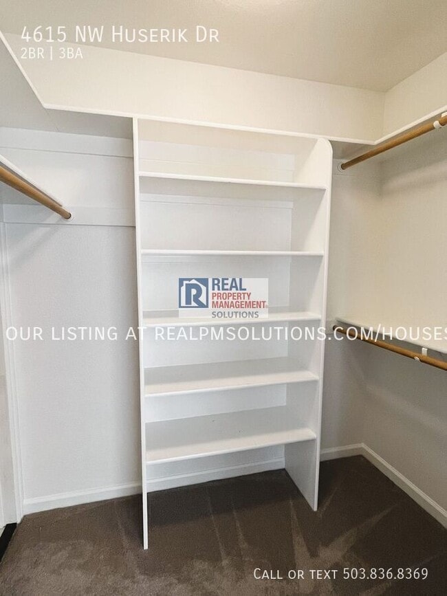 Building Photo - 4615 NW Huserik Dr
