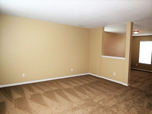 Building Photo - 10395 Carrington Way