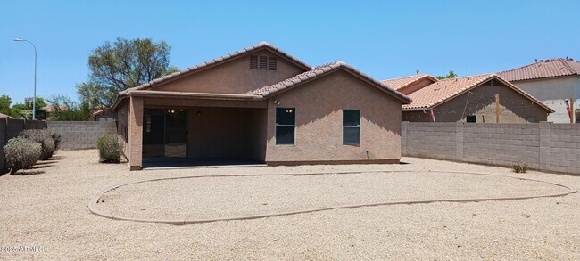 Building Photo - 4803 N 92nd Ln