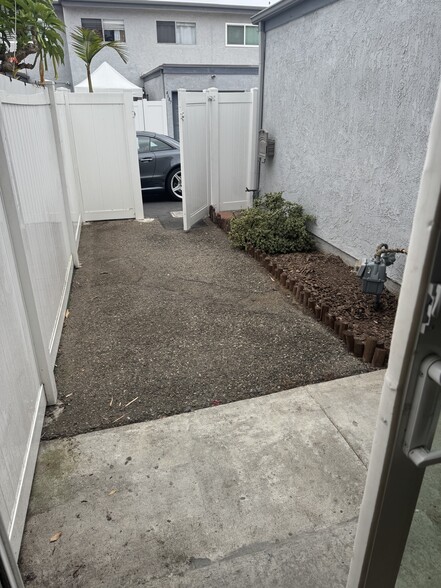 Building Photo - 4686 Pinecrest Cir