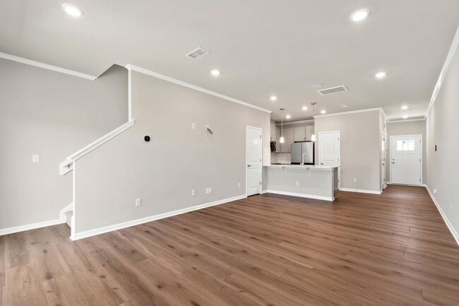 Building Photo - Modern 3-Bedroom Townhome with Luxury Fini...