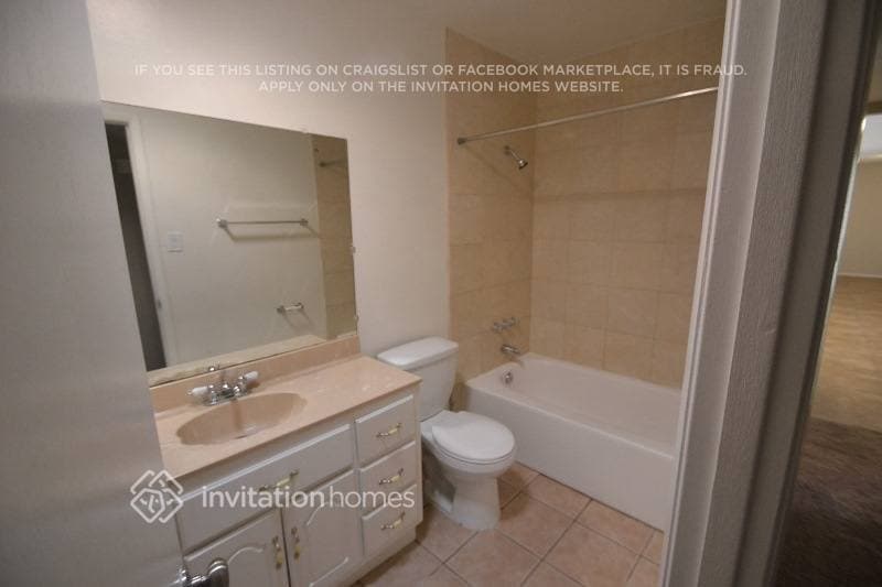 Building Photo - 4153 N 63rd Dr