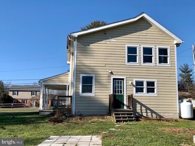 Building Photo - 10631 Old Frederick Rd