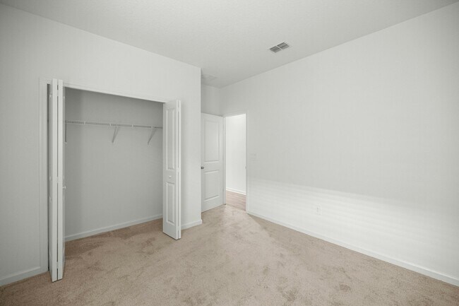 Building Photo - 4610 SW 89th Loop
