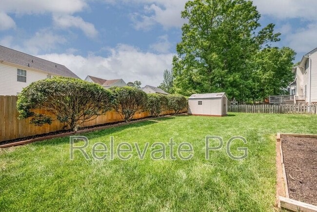 Building Photo - 10405 Flat Branch Dr
