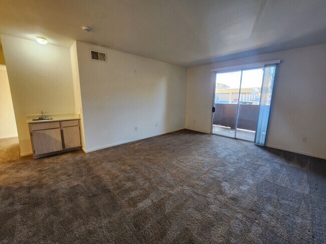 Building Photo - 231 W Horizon Ridge Pkwy