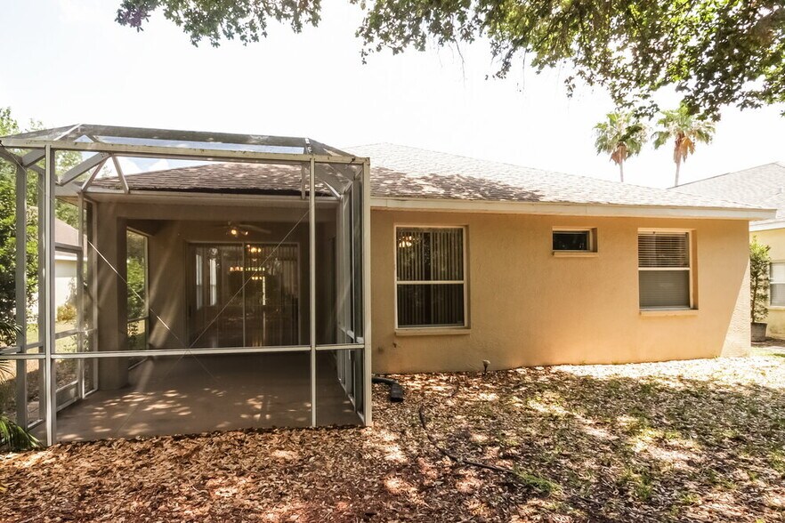 Building Photo - 12262 Hollybush Terrace