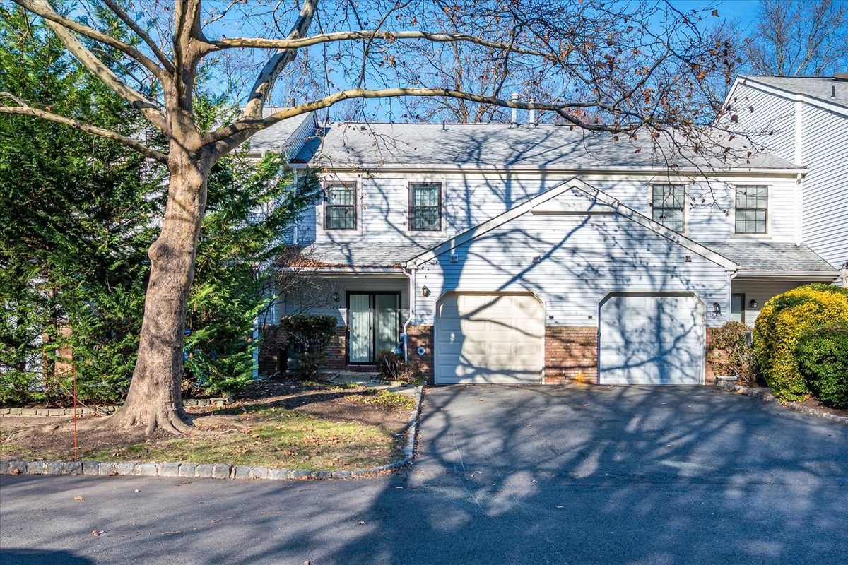 Building Photo - 1224 Thomas Ave