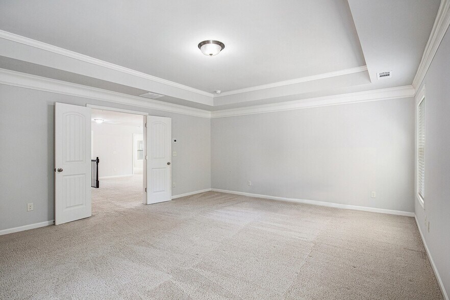 Building Photo - 4730 Sabino Bnd
