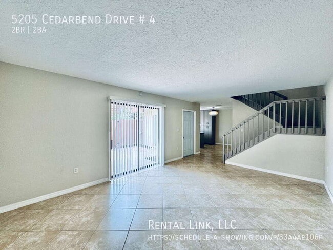 Building Photo - 5205 Cedarbend Dr