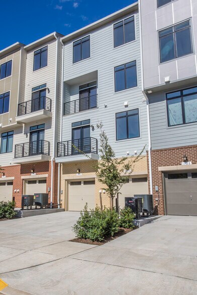 Building Photo - 1516 Ribbon Limestone Ter SE