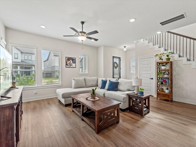 Building Photo - 18523 Vivacious Ln