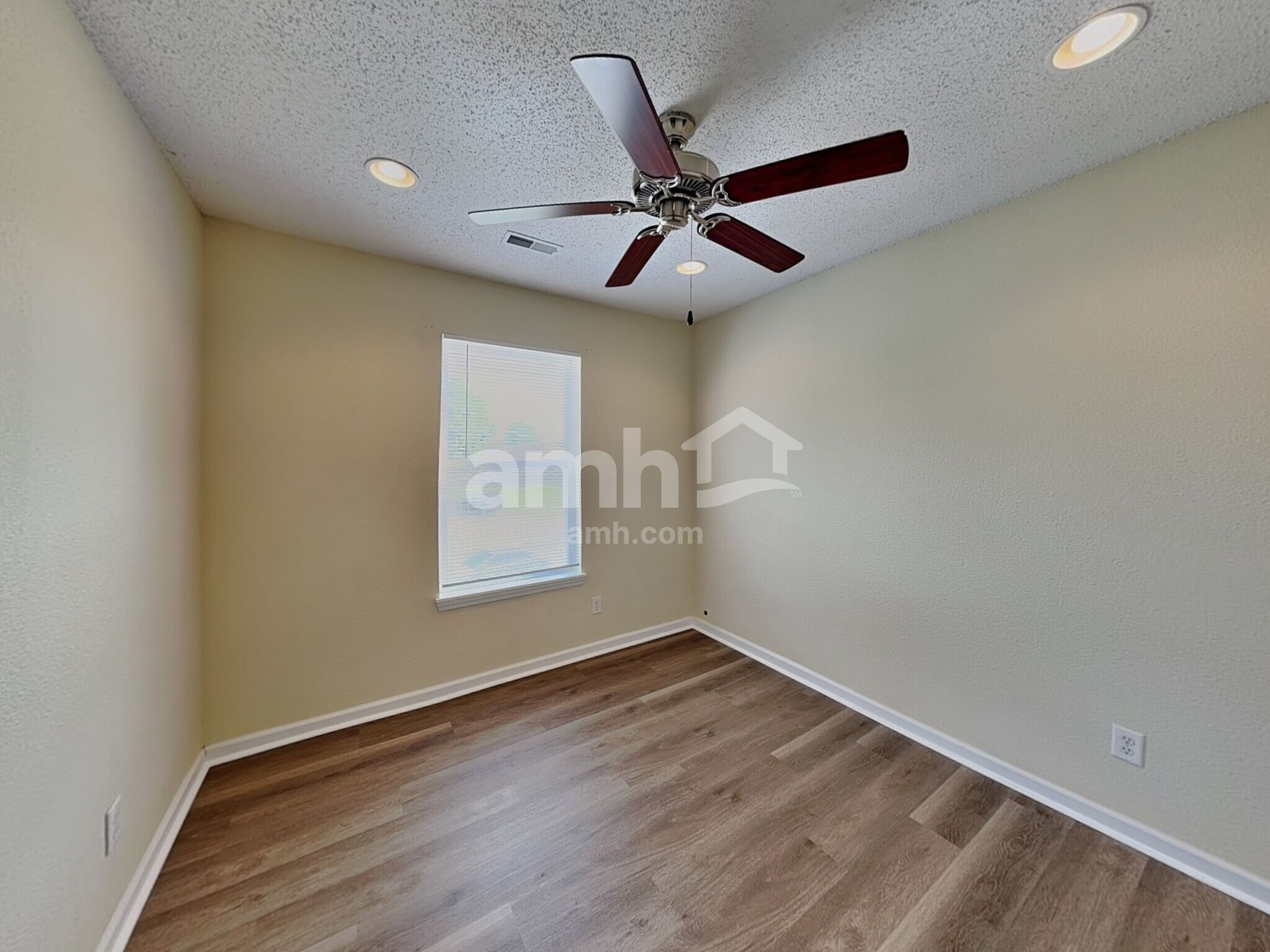 Building Photo - 1347 Egret Ln