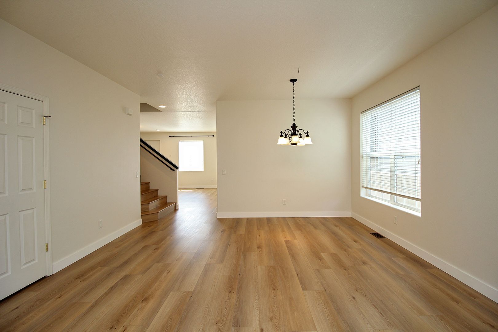 Building Photo - 15542 SE Thornbridge Dr