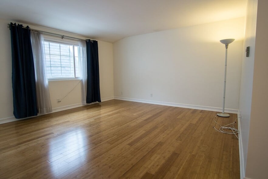 Building Photo - 8130 Redlands St