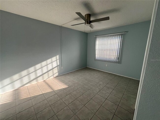 Building Photo - 810 Kings Ct