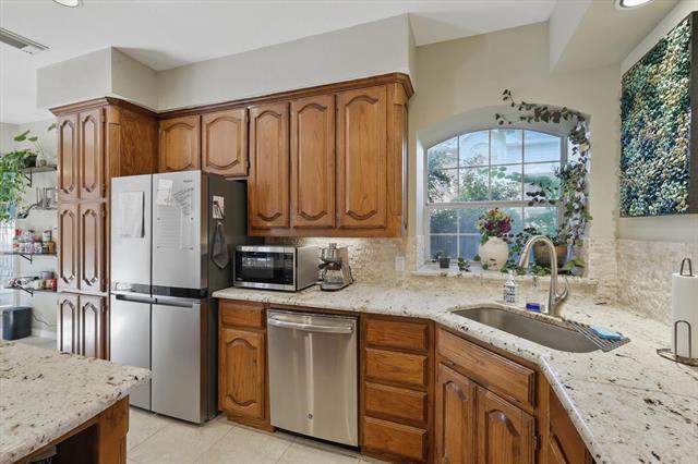 Building Photo - 1012 Canongate Dr