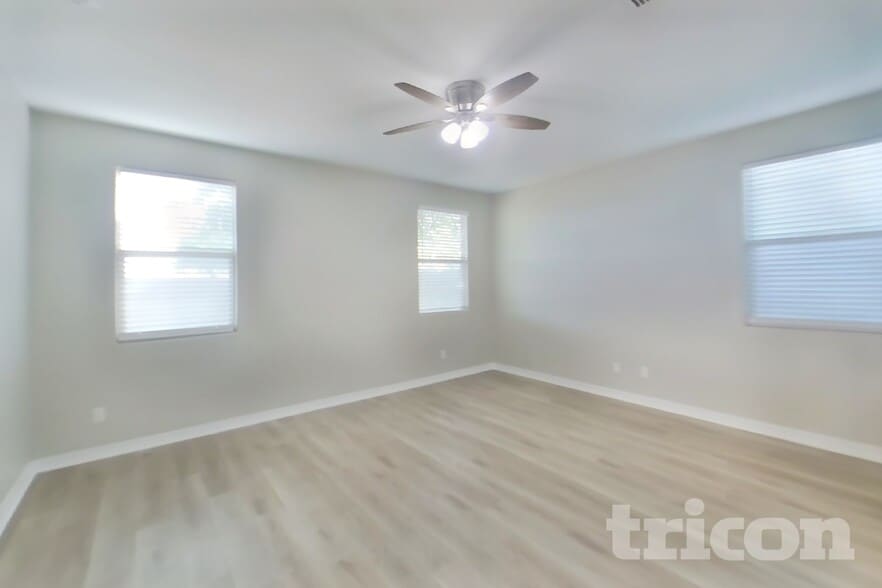 Building Photo - 34953 N Open Range Dr