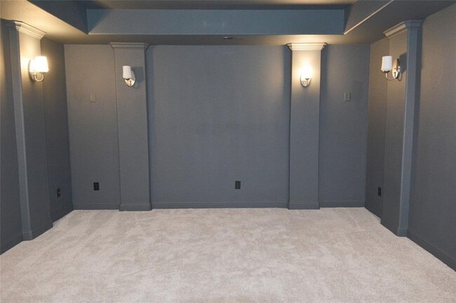 Building Photo - 13214 Pkwy Meadows Dr