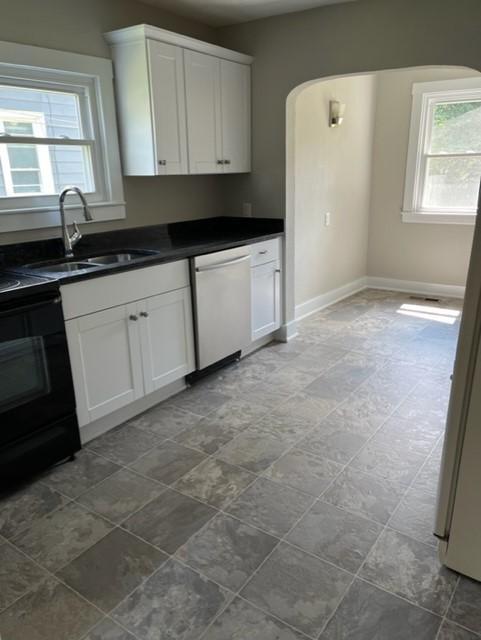 Building Photo - 303 Central Ave