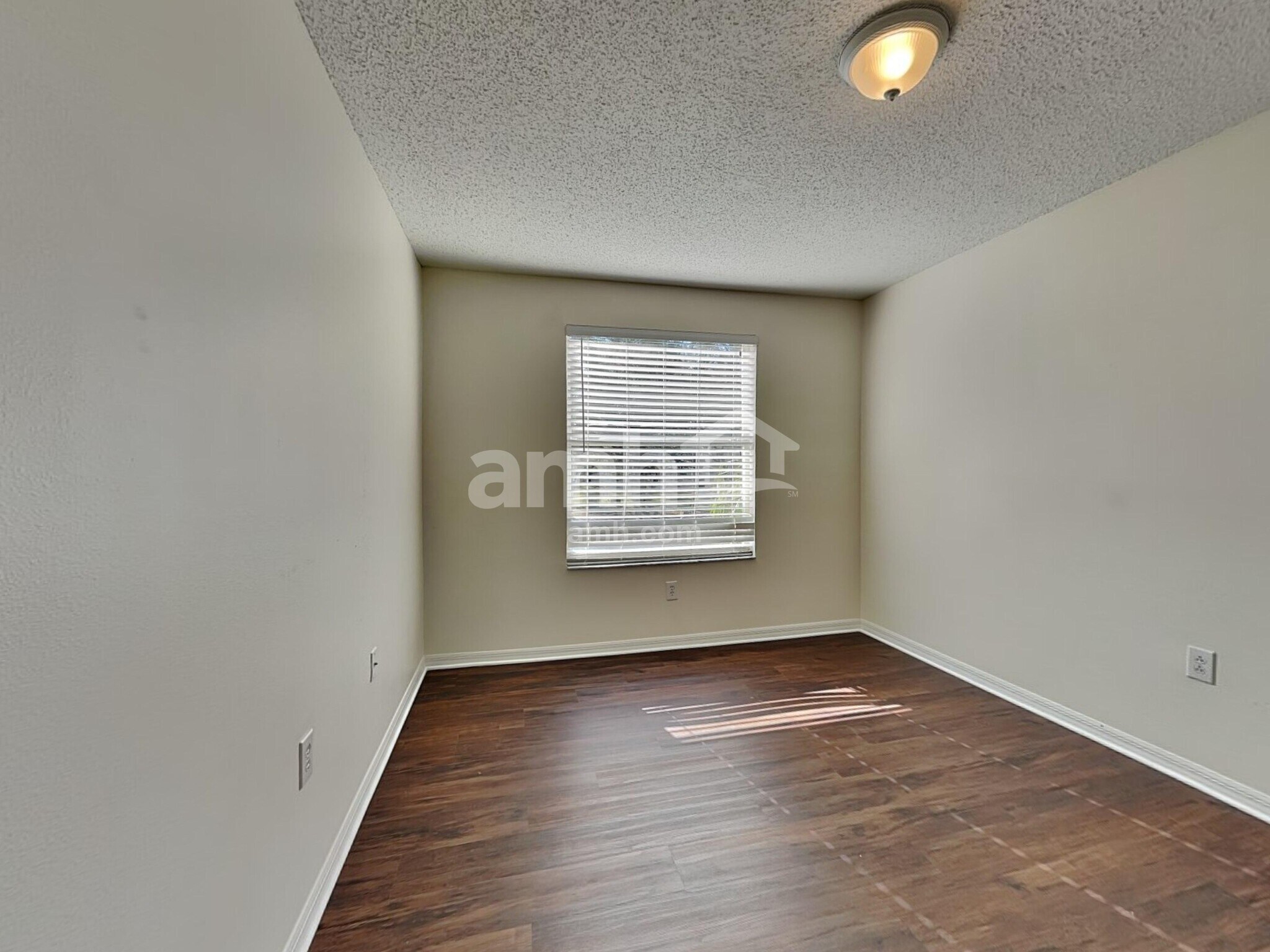 Building Photo - 607 Grand Canyon Dr