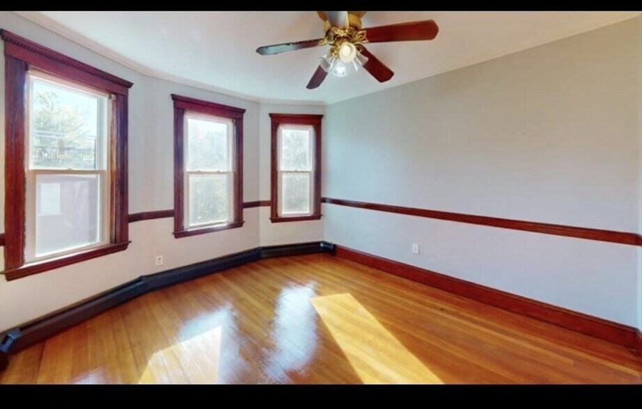 Building Photo - 24 Wakullah St