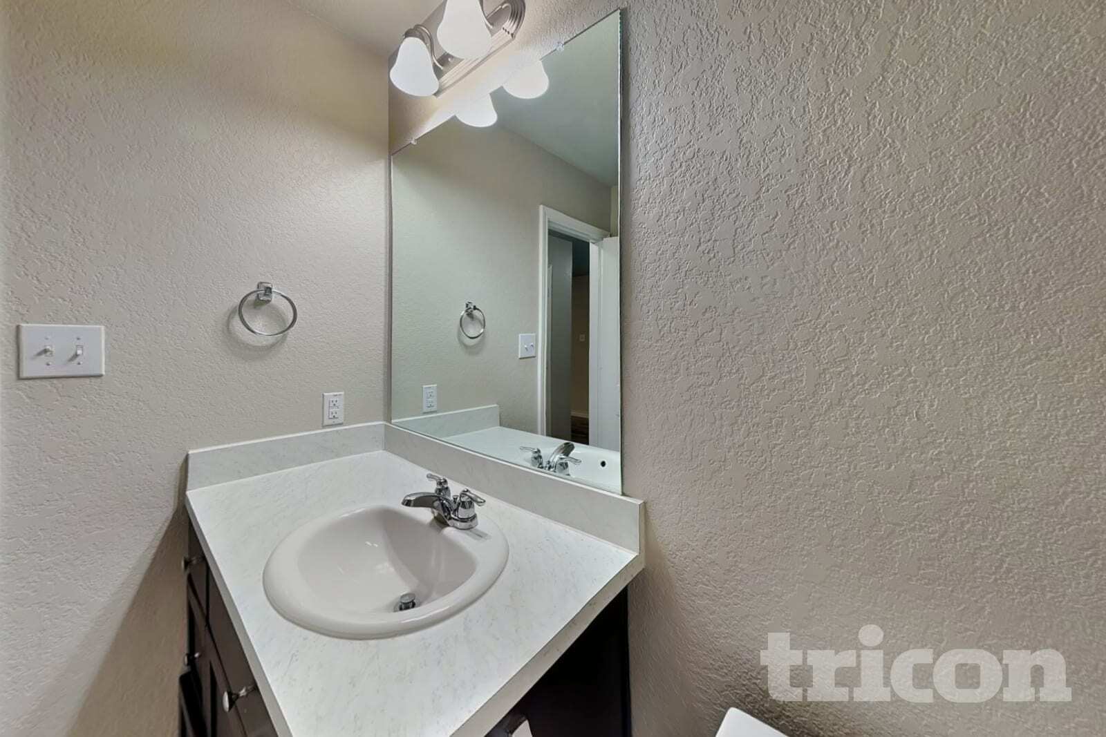 Building Photo - 8518 Amistad Cove