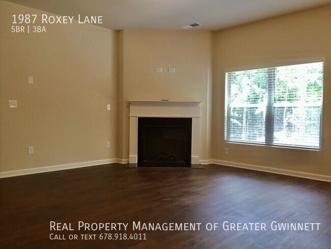 Building Photo - Spacious and Beautiful 5 bedroom Home!