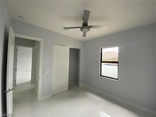 Building Photo - 3738 SE Santa Barbara Pl