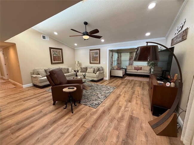 Building Photo - 6861 Woodwind Dr