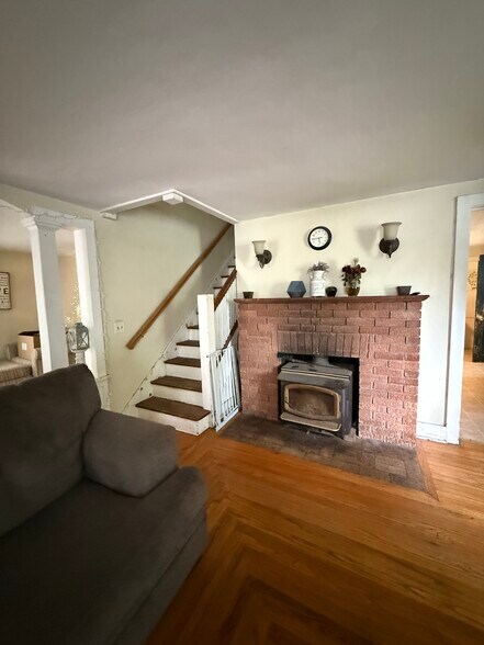 Building Photo - 2770 Slaterville Rd