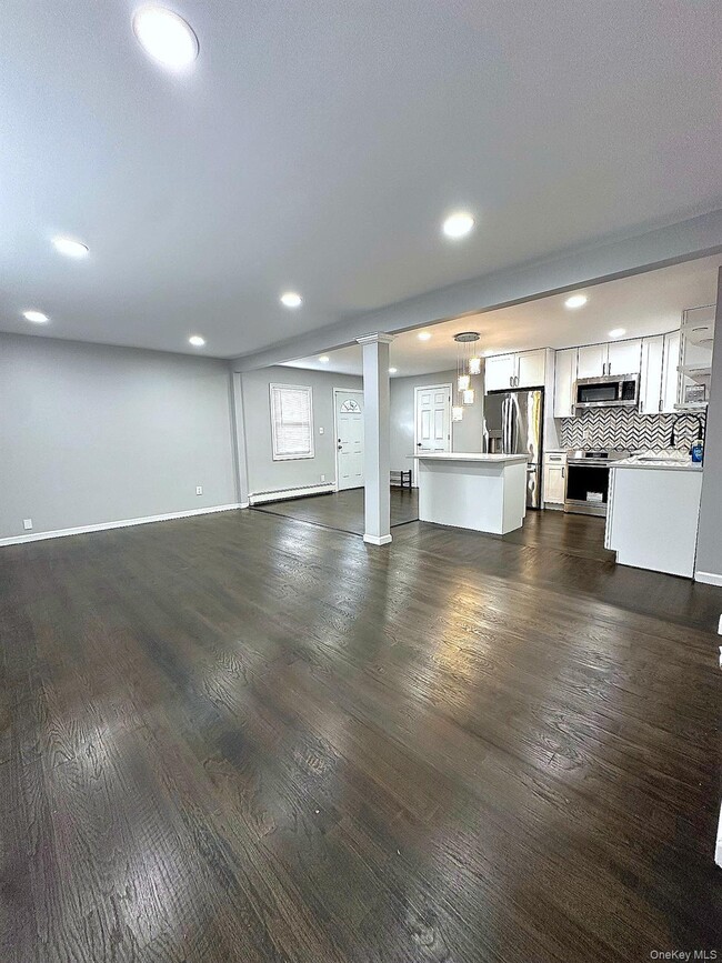 Building Photo - 1093 Ditmas Ave