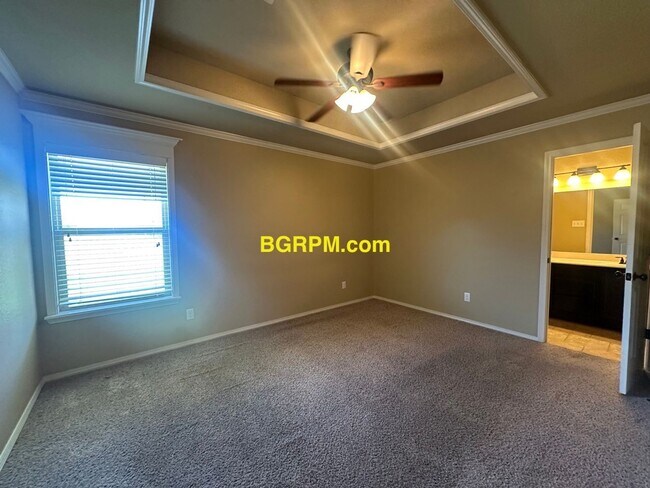 Building Photo - 3 BD, 2 BA, Home in Cabot